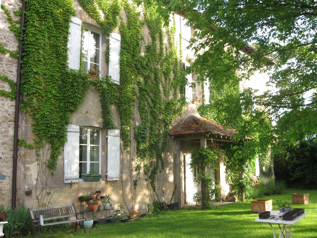 Le Domaine De Panissac Bed & Breakfast Berneuil  Exterior photo