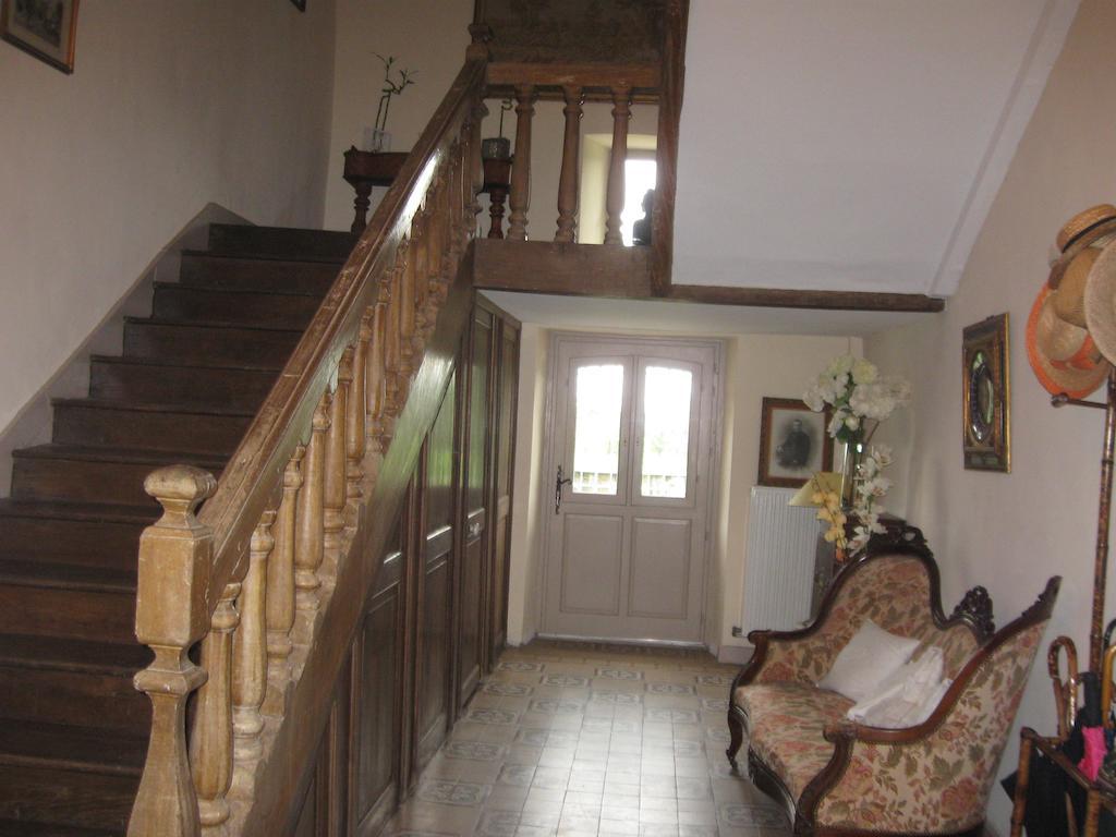 Le Domaine De Panissac Bed & Breakfast Berneuil  Exterior photo