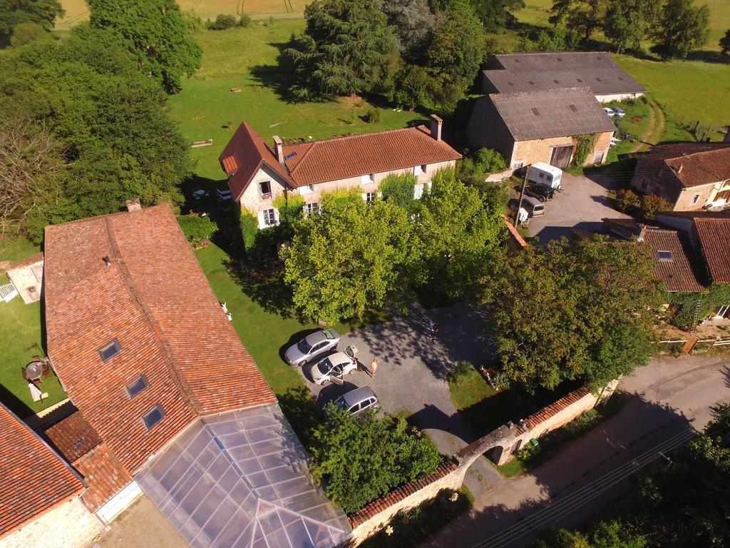 Le Domaine De Panissac Bed & Breakfast Berneuil  Exterior photo